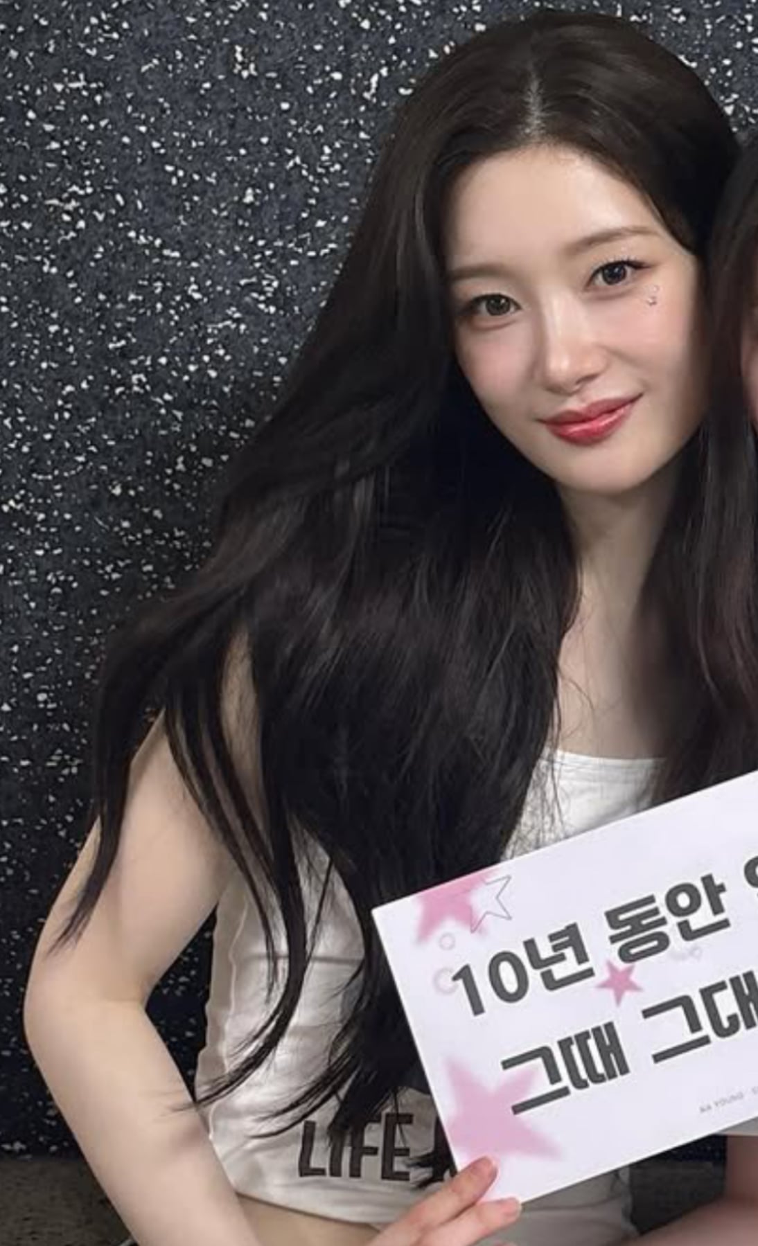 [잡담] 진짜 이 사진 너무 내 추구미임 이럿게 생기고 십어요 ,,,,,,,,🥹 | 인스티즈