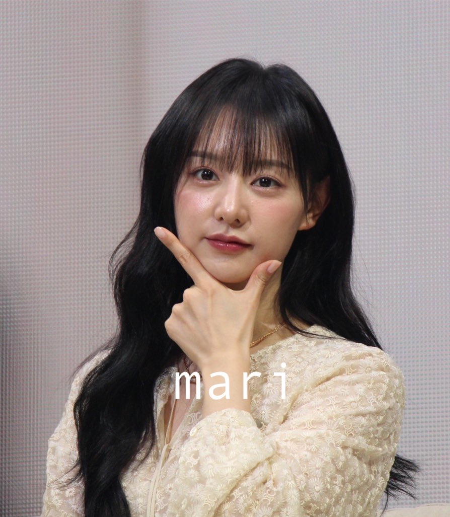 [잡담] 김지원) 취향 따라 갈리는 김지원 앞머리 유무 | 인스티즈