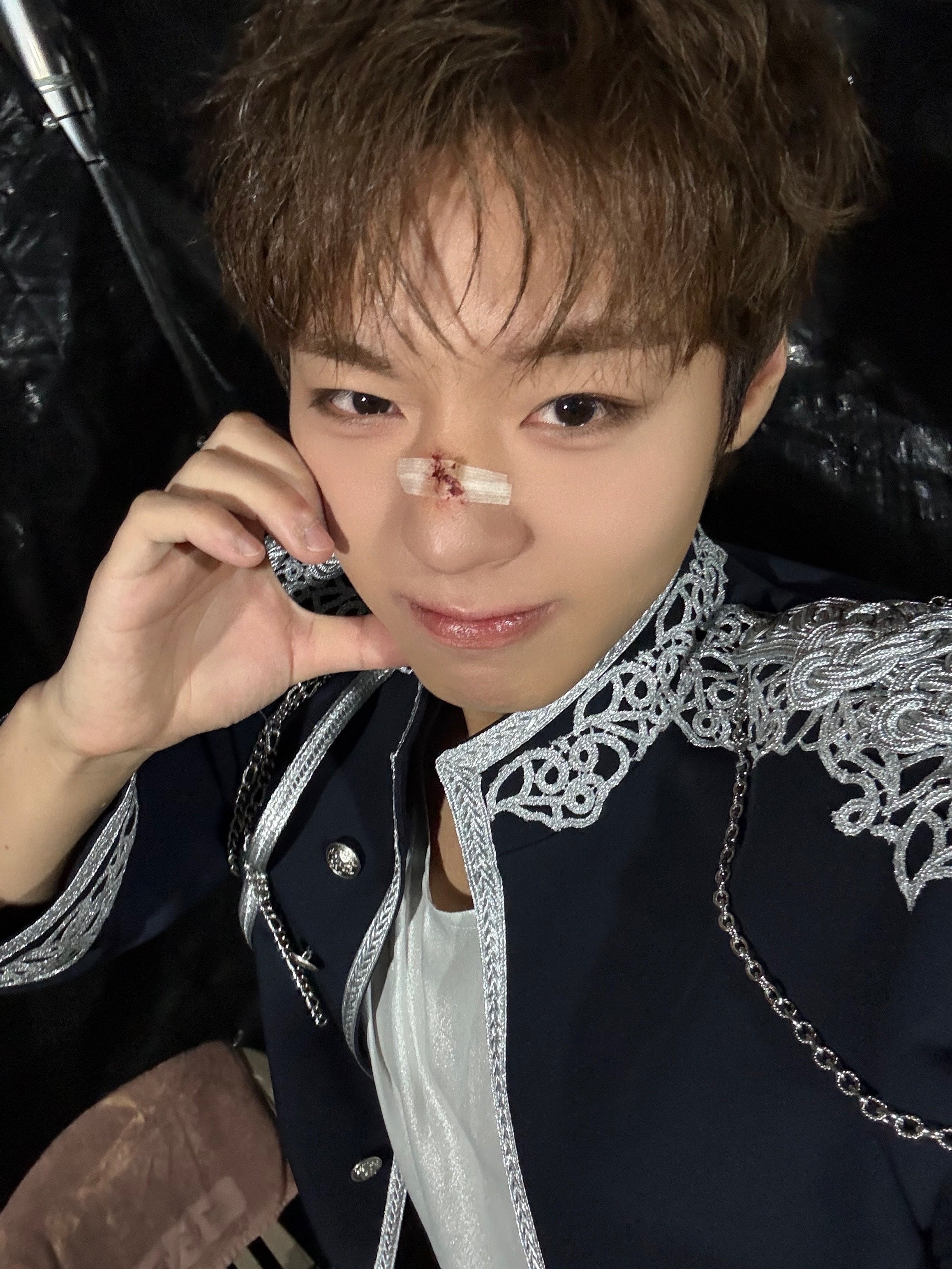 [잡담] 박지훈 방금 뜬 사진 뭐냐 | 인스티즈