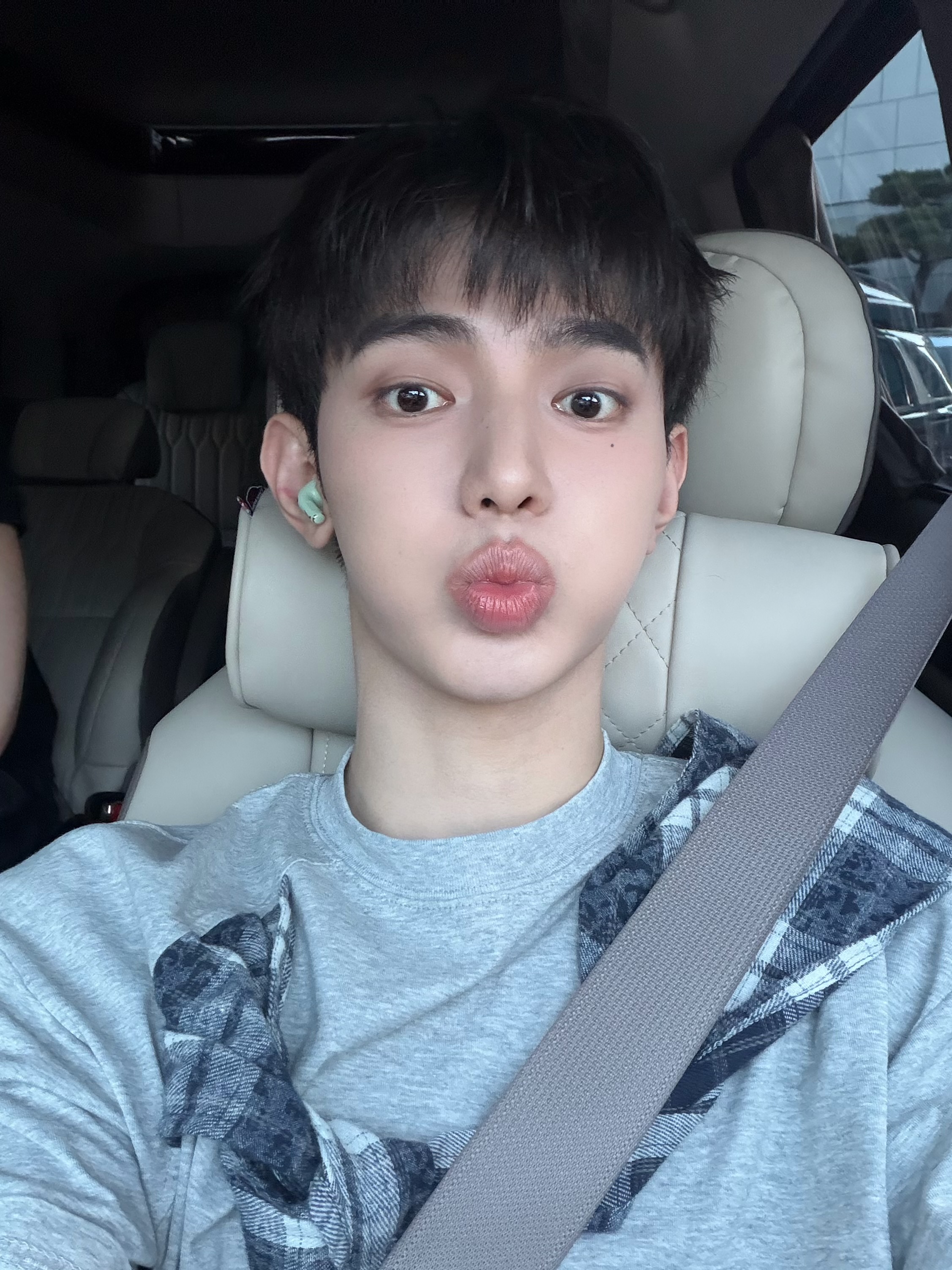 [잡담] 장하오 방금 보낸 셀카 ㄹㅈㄷ 강아지 | 인스티즈