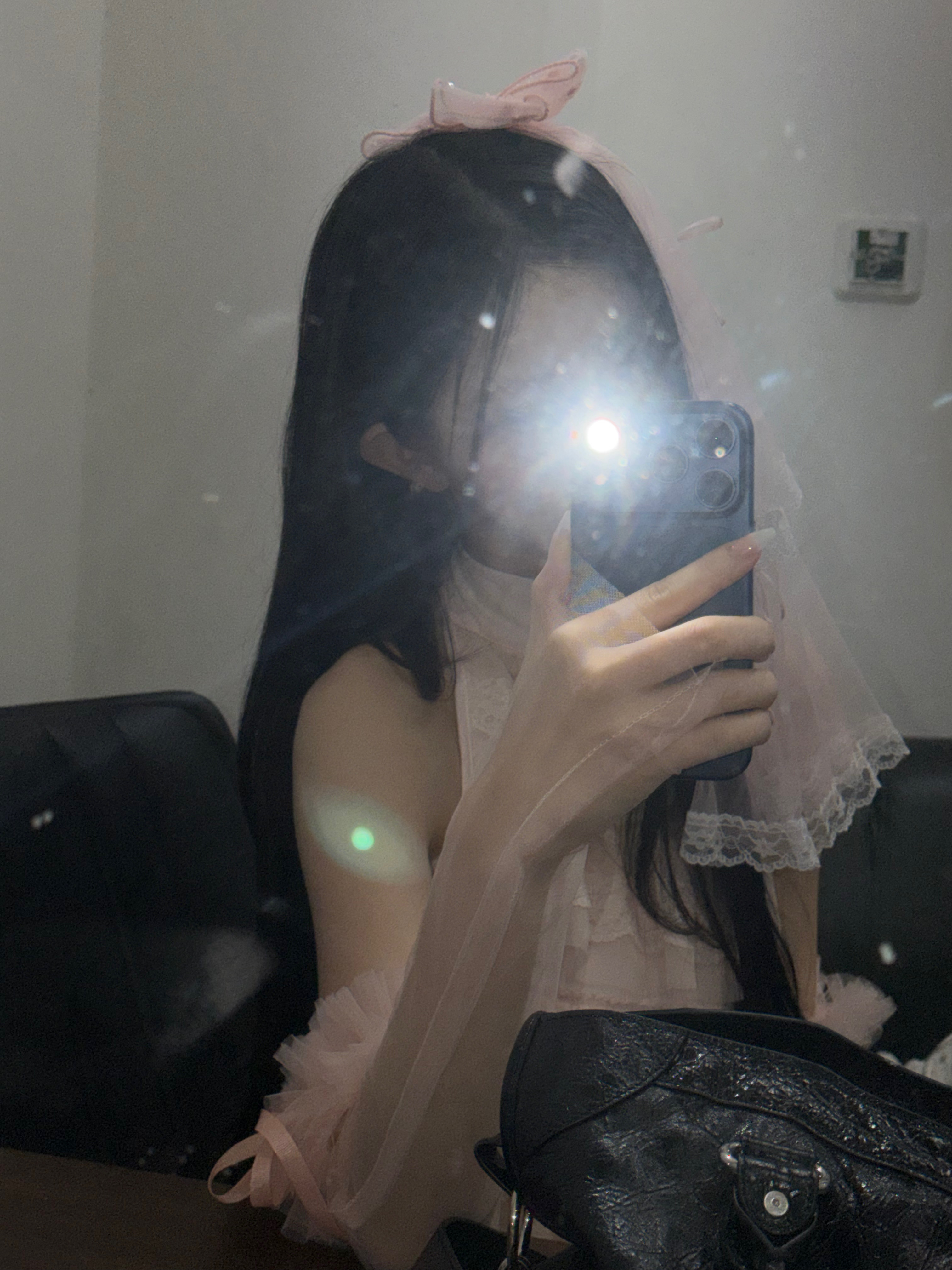 [잡담] 민주 위버스에 올려준 사진들 넘 이뻐 ✨🎀 | 인스티즈