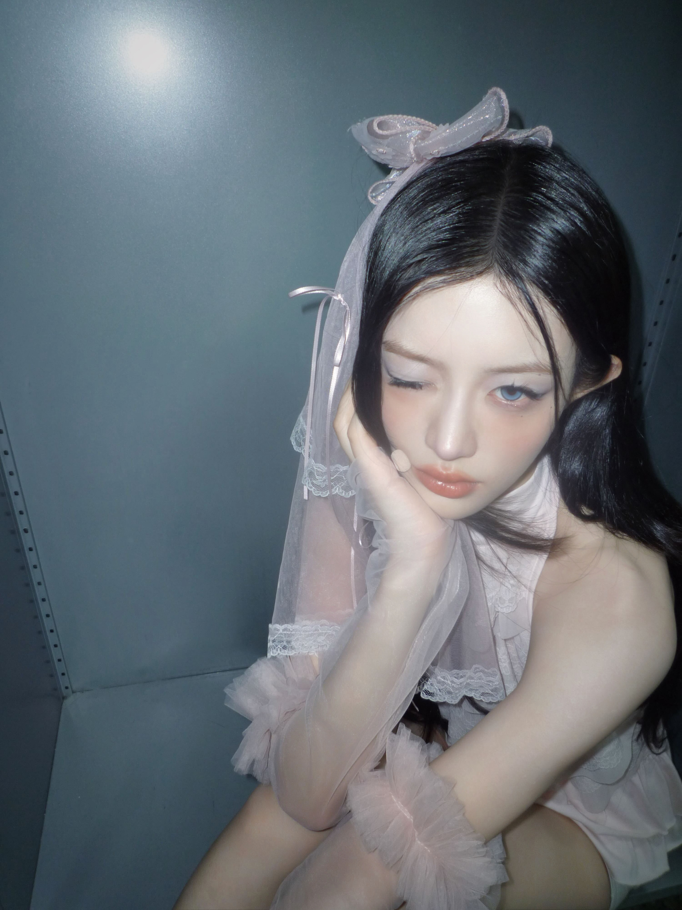 [잡담] 민주 위버스에 올려준 사진들 넘 이뻐 ✨🎀 | 인스티즈
