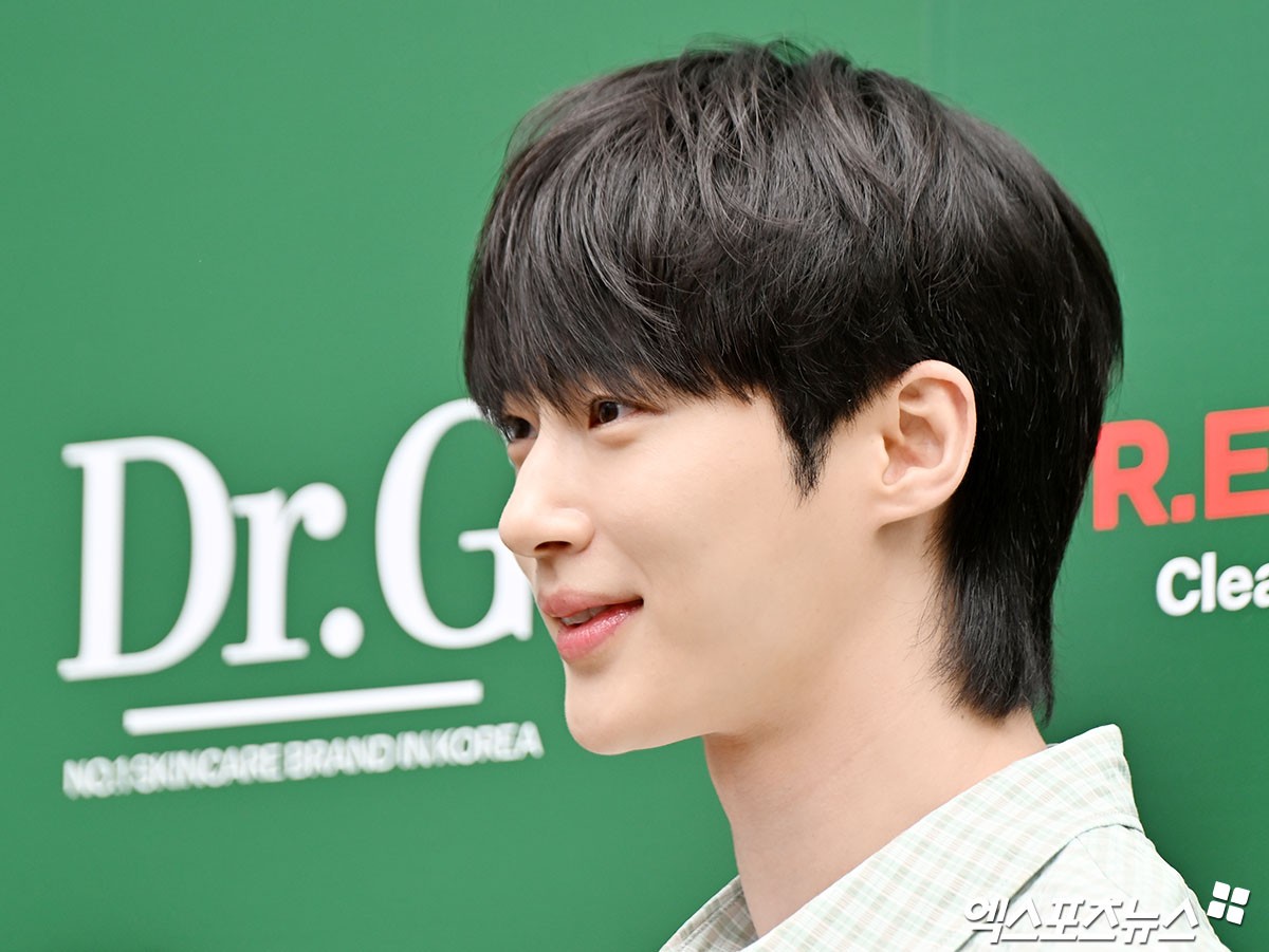 [잡담] 변우석) 실시간 성수 변우석 | 인스티즈