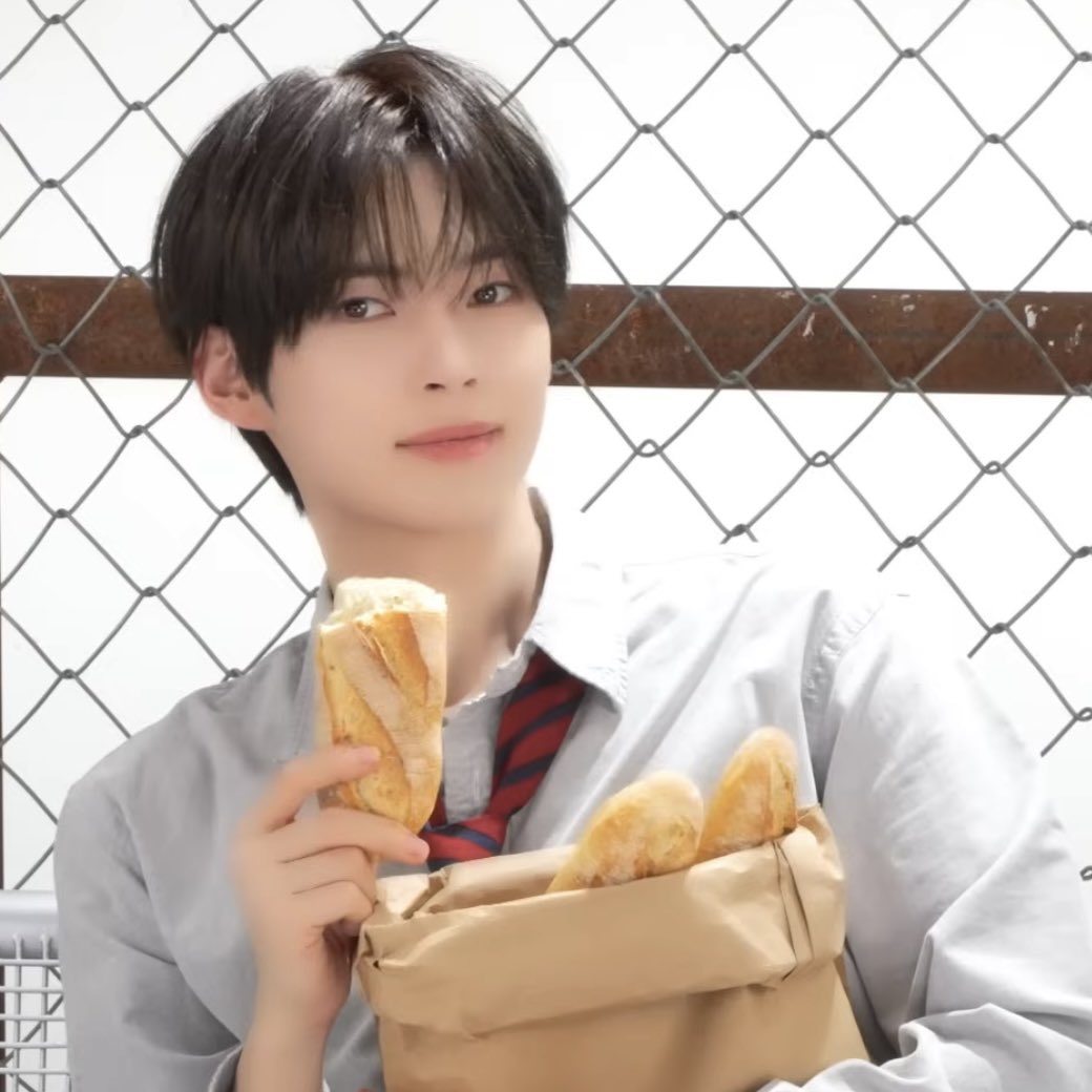 [잡담] 빵집알반데 빵다먹어버림 성한빈 | 인스티즈