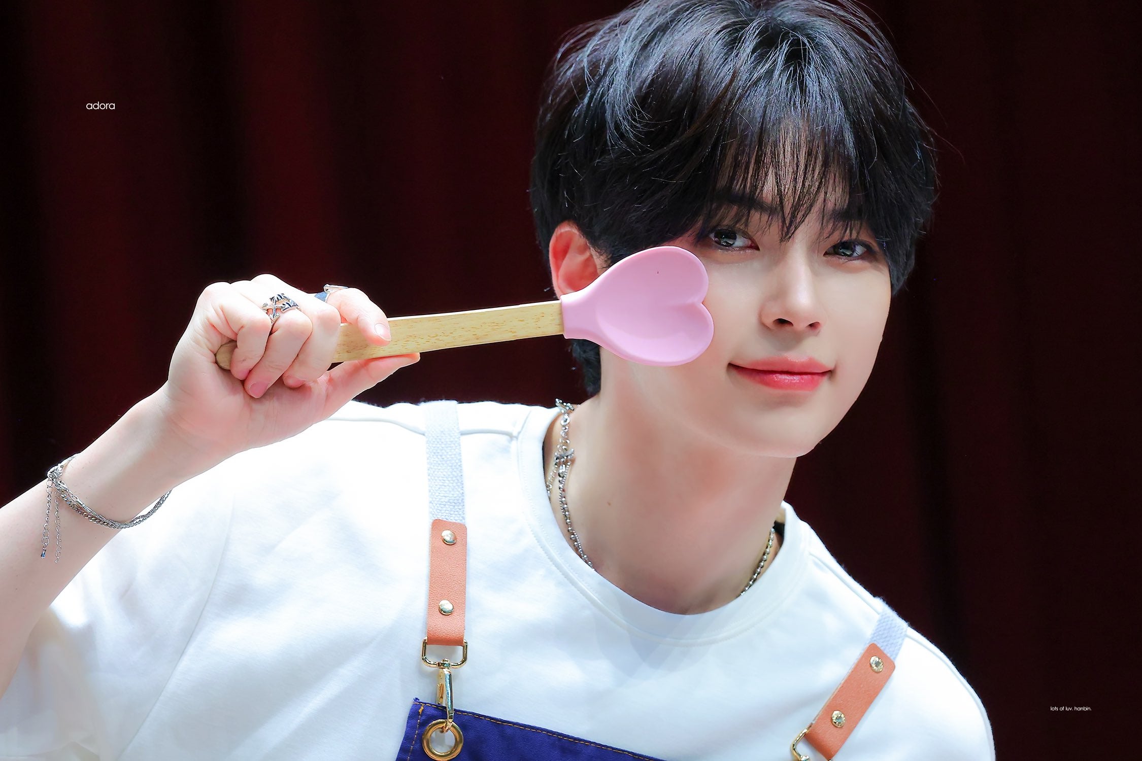 [잡담] 성한빈 팬싸사진 좋다 잘생쁨이야 | 인스티즈