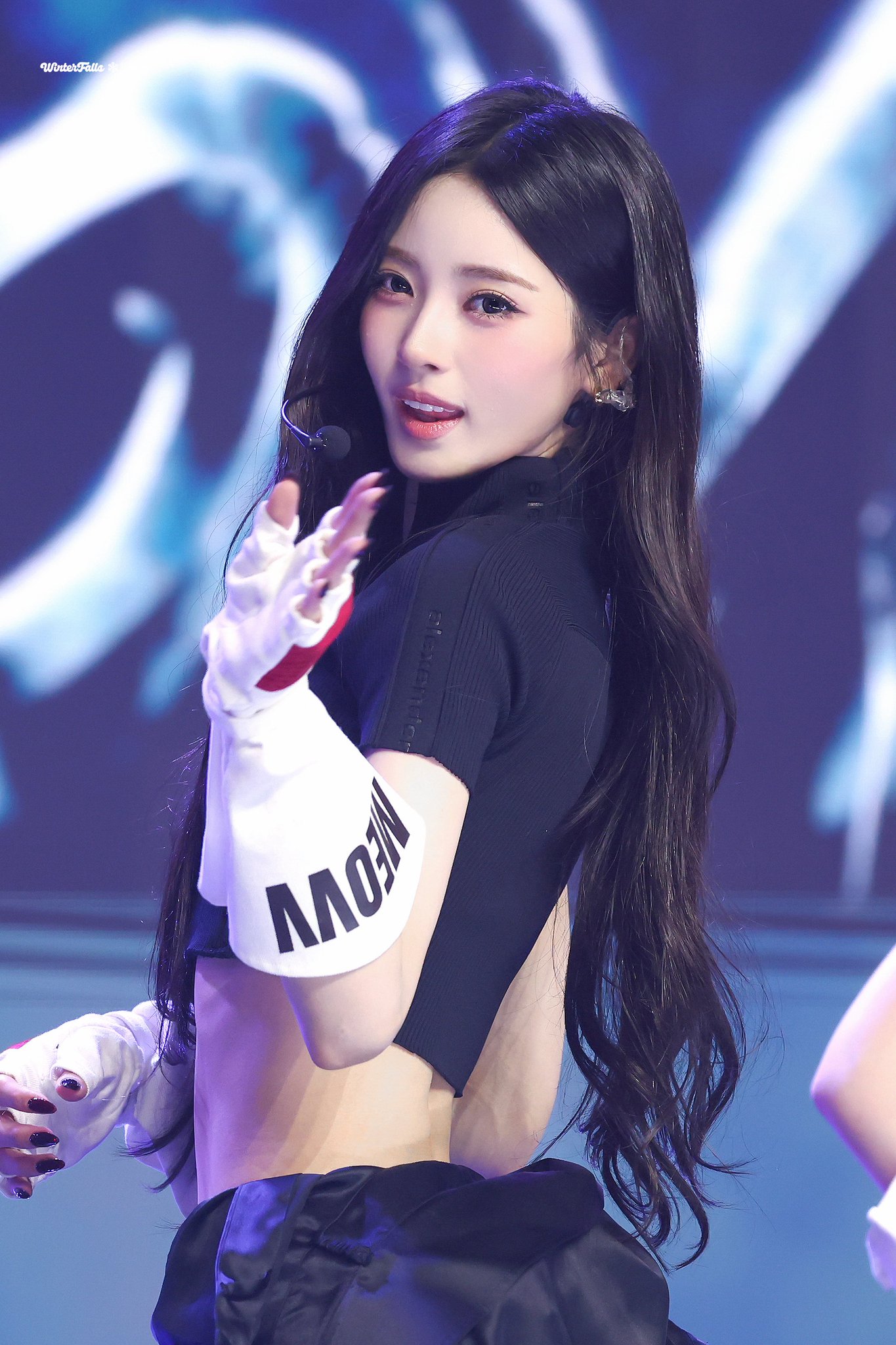 [잡담] 안나 어케 이렇게 생겼지 진짜 와.. | 인스티즈