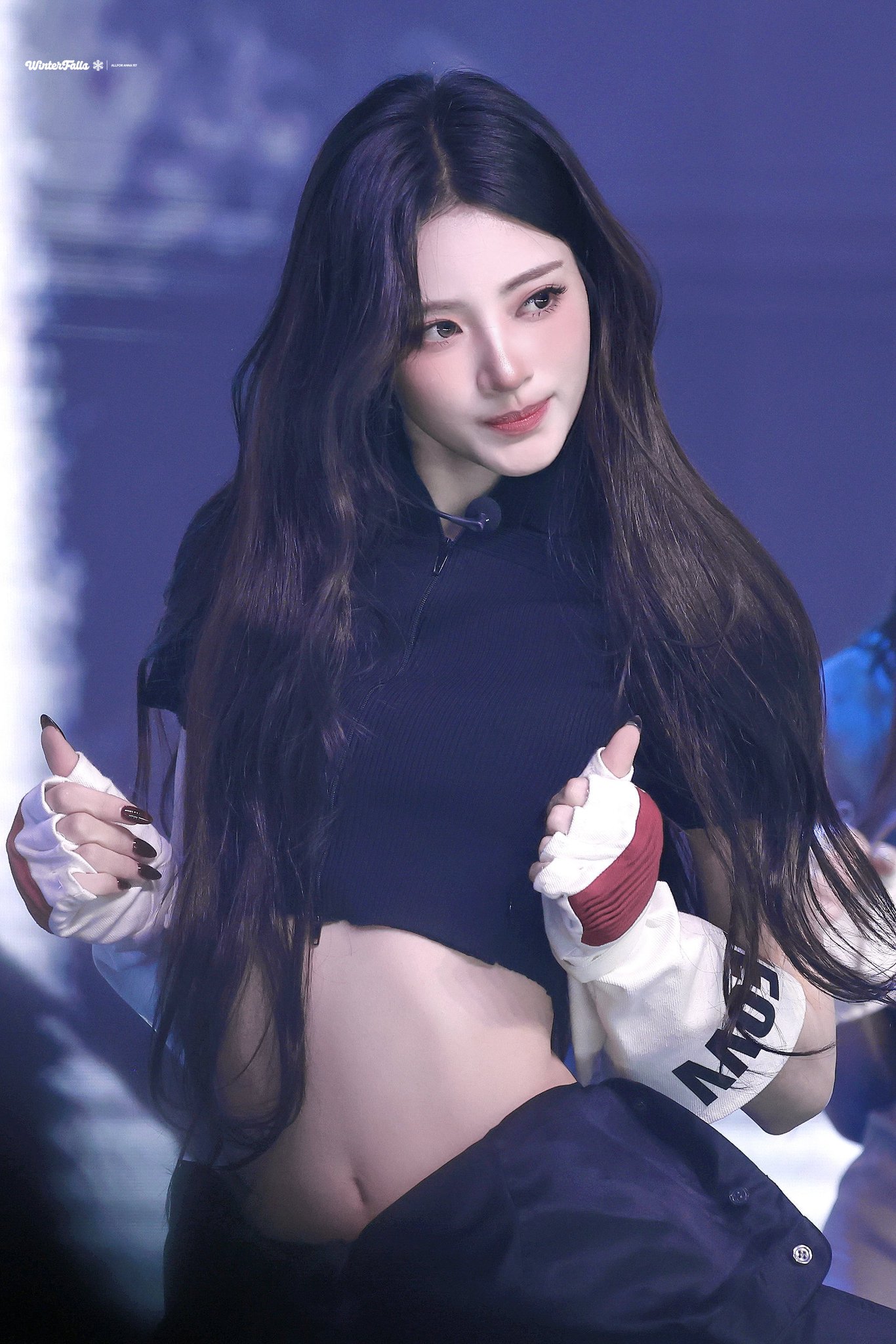 [잡담] 안나 어케 이렇게 생겼지 진짜 와.. | 인스티즈