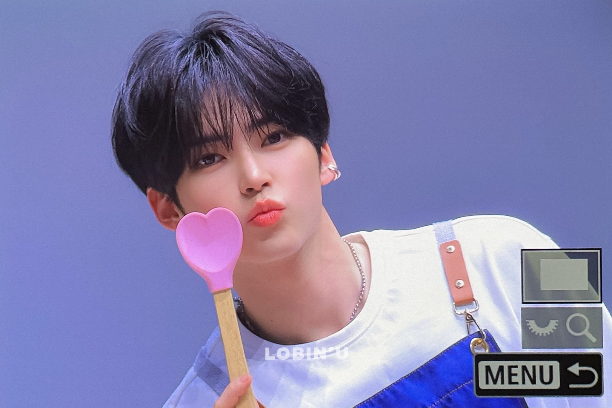 [잡담] 성한빈 팬싸사진 좋다 잘생쁨이야 | 인스티즈