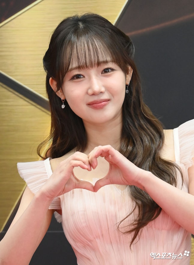 [정보/소식] [단독] 아이오아이 1위 열기 잇는다…최유정, 4년 만 솔로 컴백 | 인스티즈