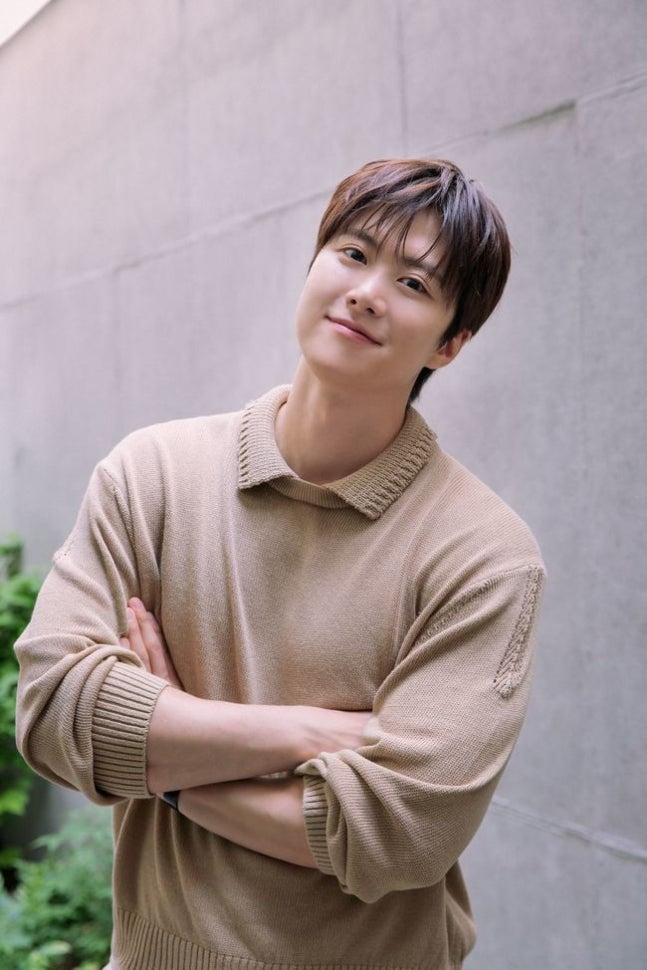 [정보/소식] 공명 "제 동생 군대 갑니다” 도영 입대 전 OST 성사 비하인드(은밀한 감사)[EN:인터뷰④] | 인스티즈
