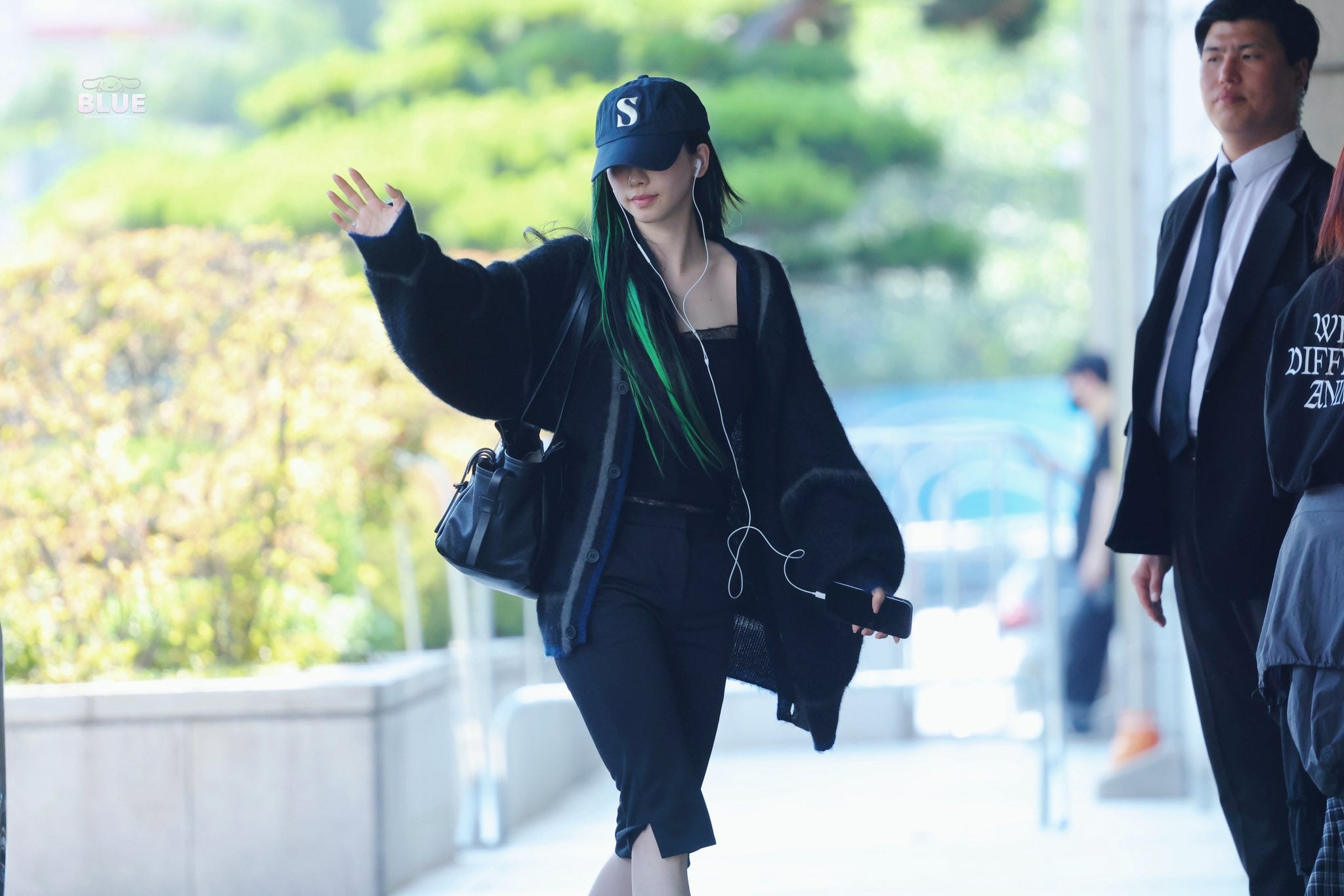 [잡담] 카리나 비율 미쳤다 게임 캐릭터 같음 | 인스티즈