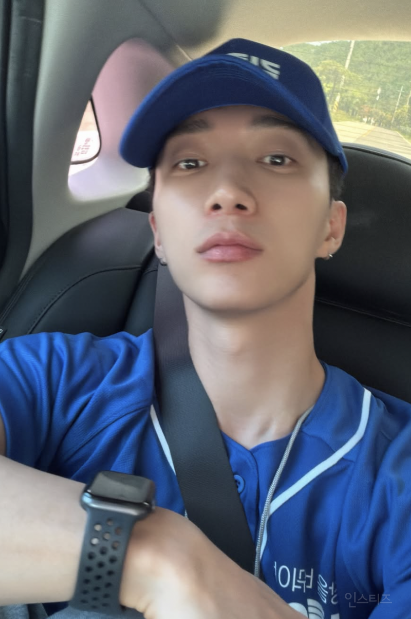 금발이랑 흑발 온도차 𝙈𝙄𝘾𝙃𝙄𝙉 연예인...JPG | 인스티즈