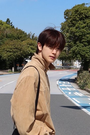 [잡담] 성찬..무슨 횡단보도에서 | 인스티즈