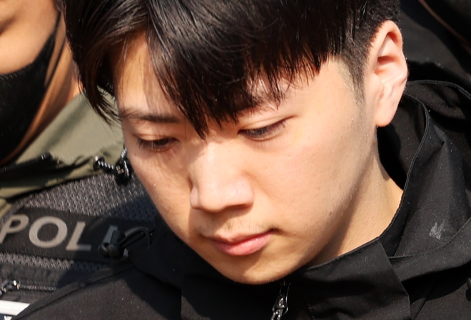 [정보/소식] [속보] 가슴·목 훼손된 리얼돌 다수 발견… '광주 여고생 살해' 장윤기 성폭행 목적 범행 근거는 | 인스티즈
