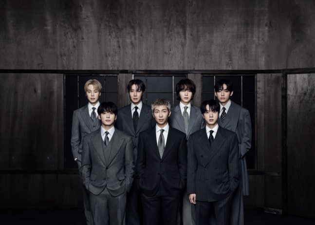 [정보/소식] 방탄소년단, 데뷔 13주년 기념 특별 바이닐 발매..총 16곡 수록 | 인스티즈