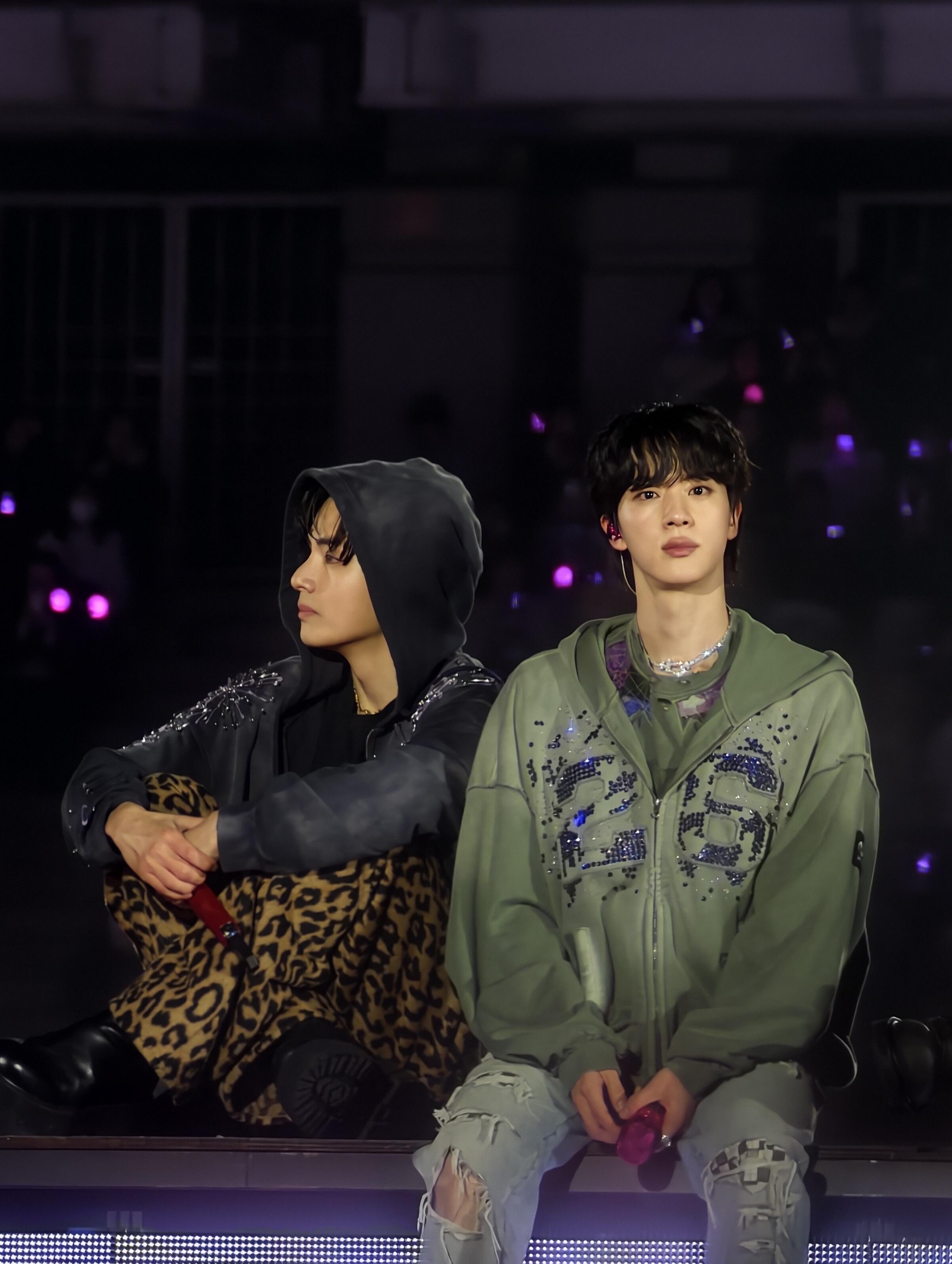 [잡담] 방탄 진 뷔 얼굴 봐 | 인스티즈