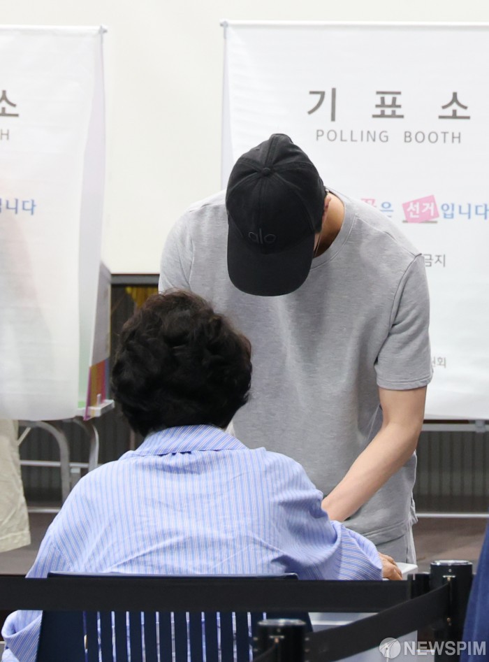[잡담] 방탄 진 진짜 동안이다 | 인스티즈