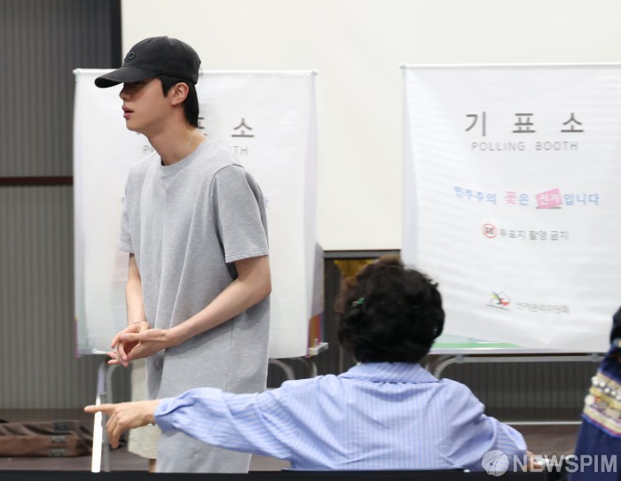 [잡담] 방탄 진 진짜 동안이다 | 인스티즈