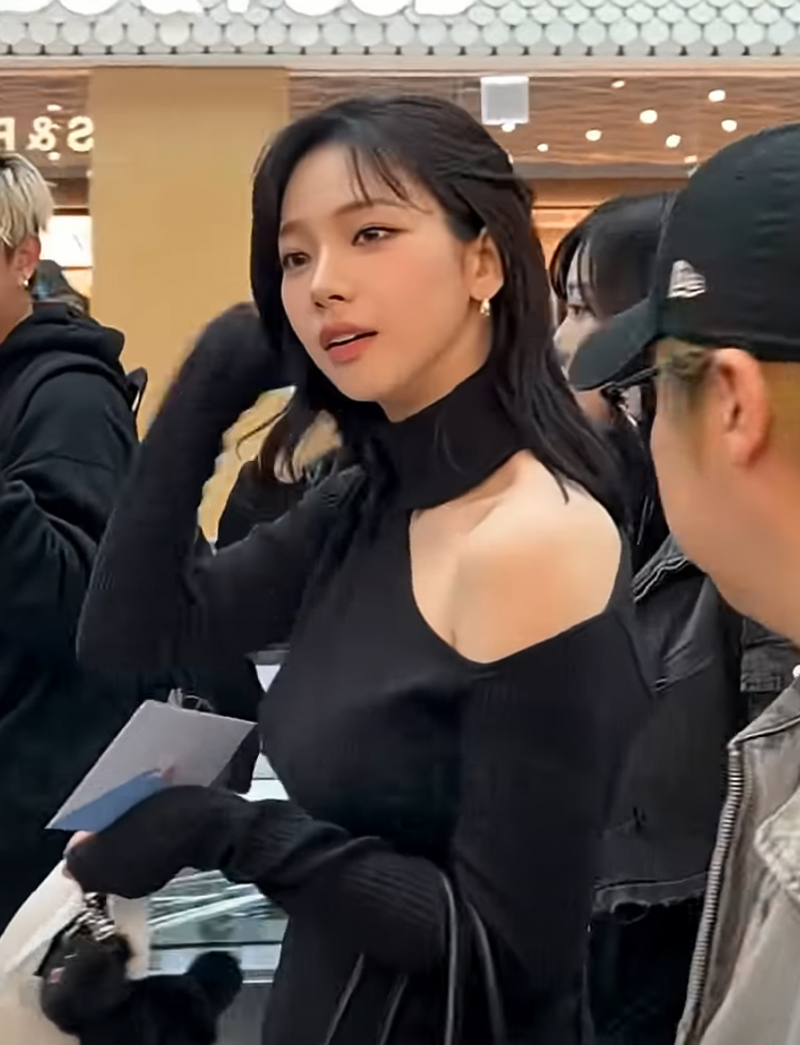 [잡담] 카리나 이 날 개이쁜데 이 날은 왜 덜유명한건지모르겟어ㅠㅠ 언제야? | 인스티즈