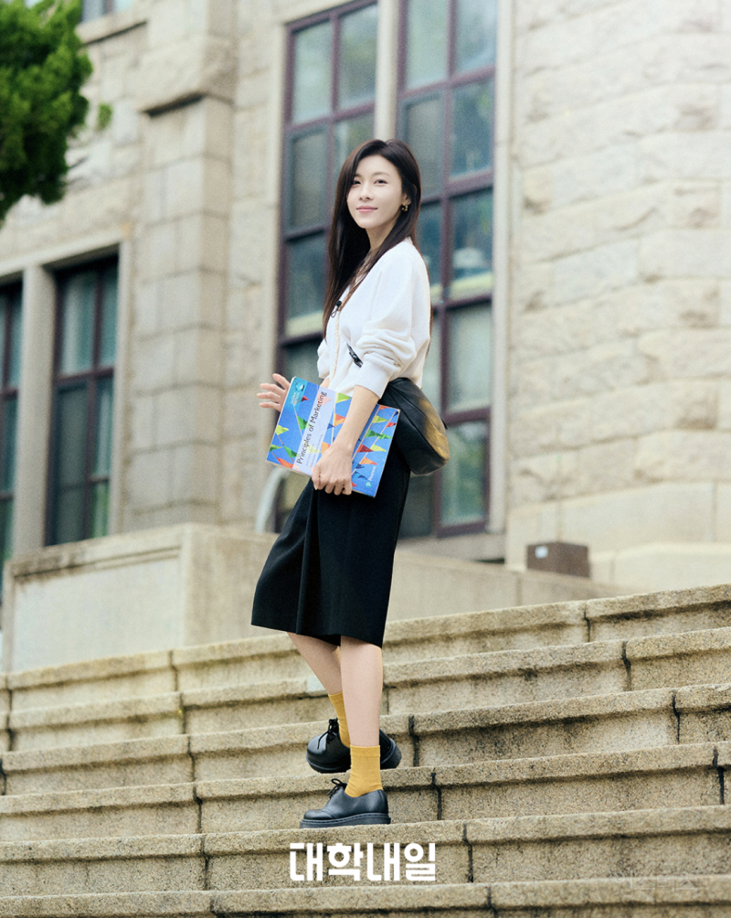 23년전 노래로 240만뷰 찍었다는 하지원 음중 무대...jpg | 인스티즈