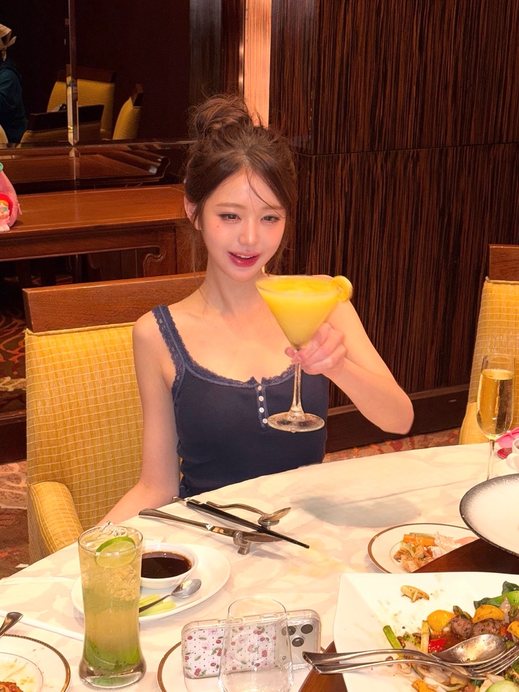 [정보/소식] 방금 올라온 맛있는거 먹고 신난 장원영 인스타 | 인스티즈