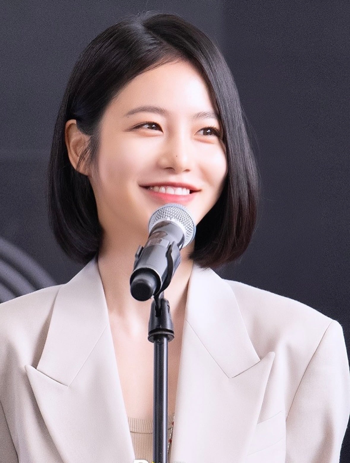 [잡담] 신예은 단발 vs 장발 | 인스티즈