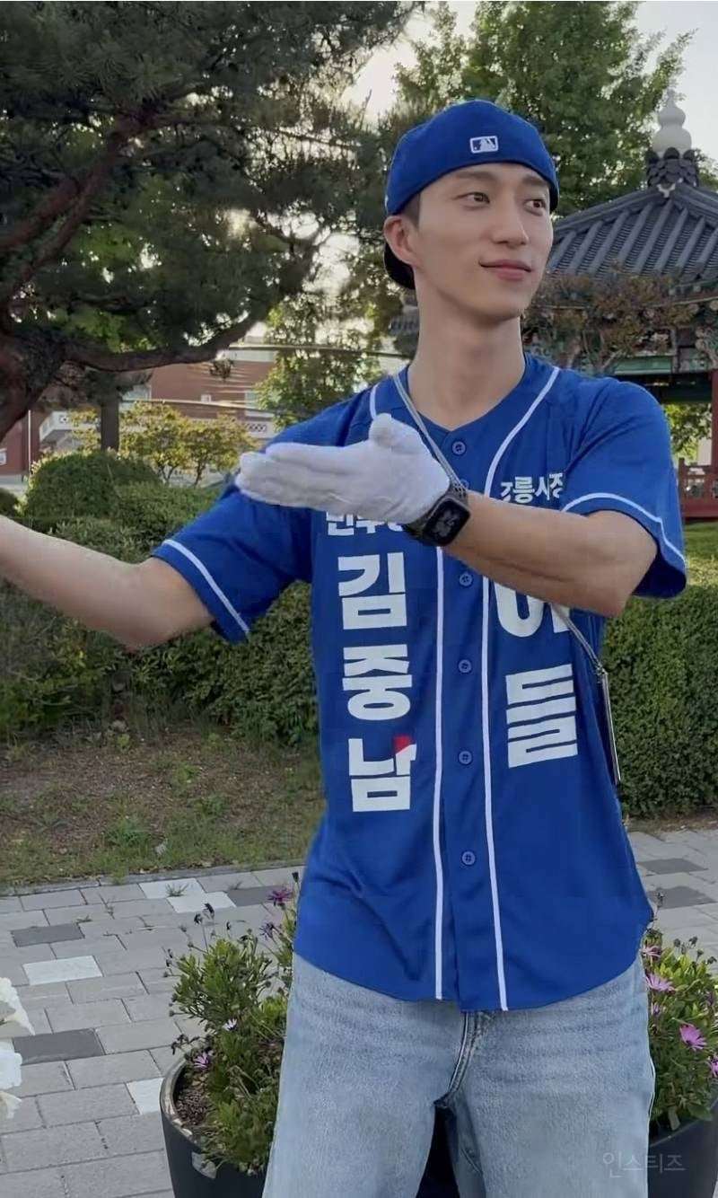 아빠 덕질하는것 같은 가수 근황.jpg | 인스티즈