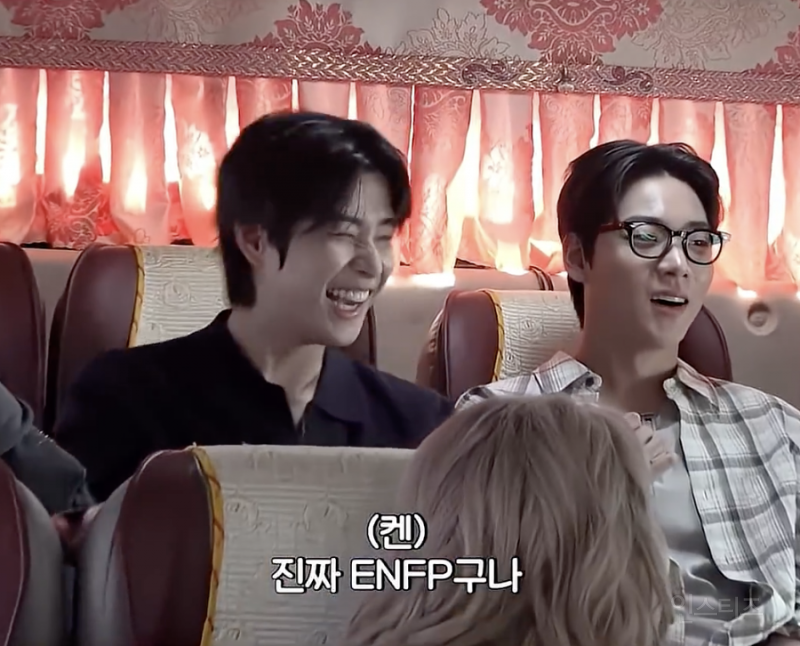 화면보다 훨씬 더 ㅁ1친자라는 아이돌...jpgif | 인스티즈