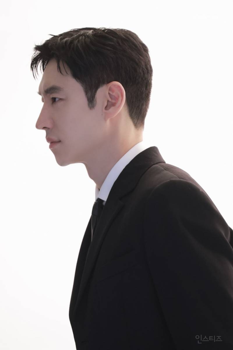 옆모습이 남다른 배우 이제훈 | 인스티즈