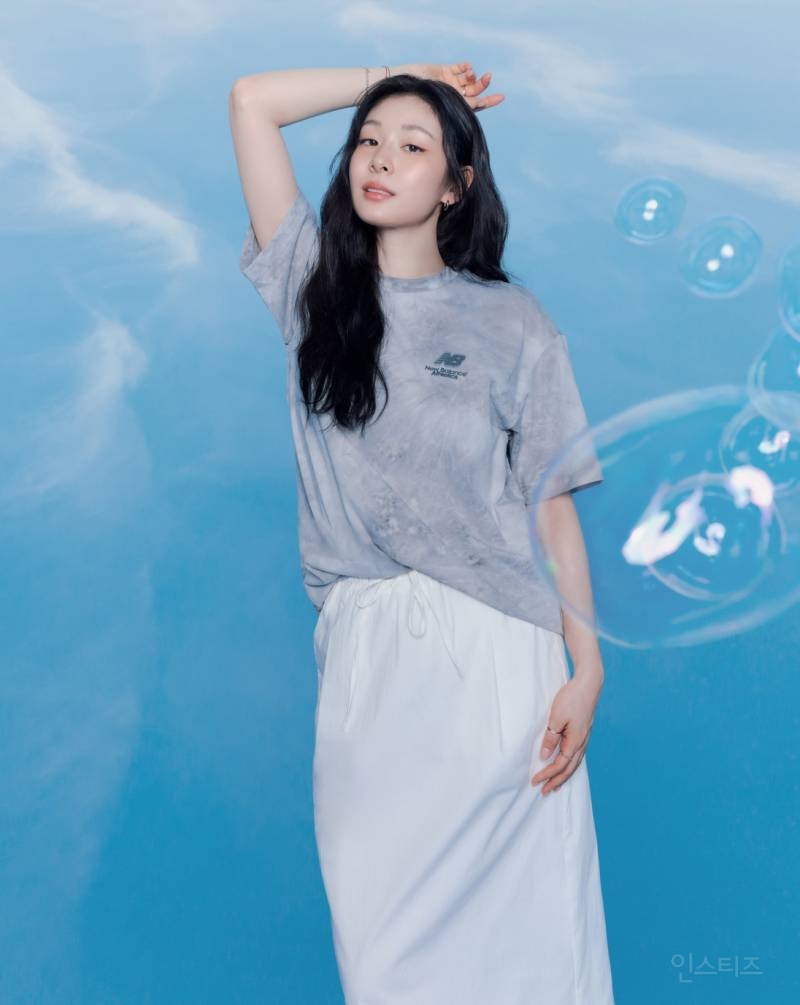 뉴발란스 새 화보 공개한 김연아 | 인스티즈