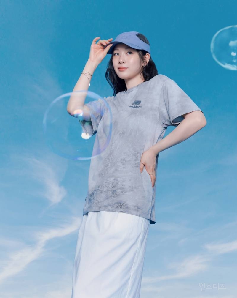 뉴발란스 새 화보 공개한 김연아 | 인스티즈
