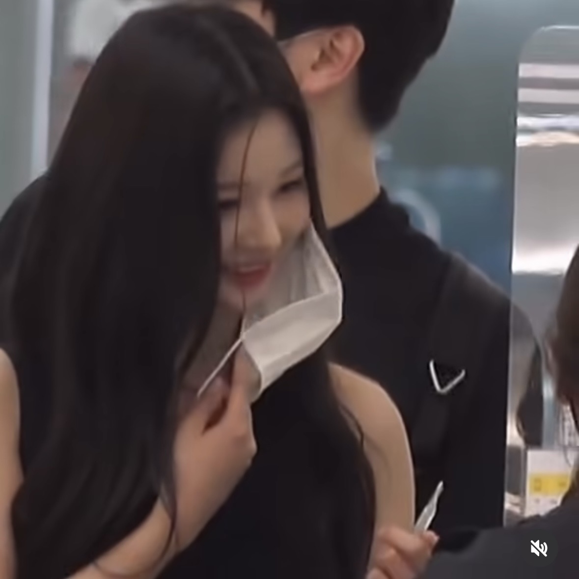 [마플] 장원영이 잘못한 게 맞음 뒷멤버나 설윤이나 | 인스티즈