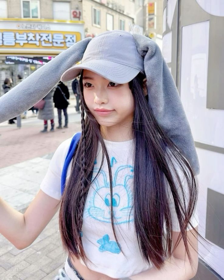 [잡담] 리센느 제나 과사중에 뉴진스 OMG 코스프레한거 | 인스티즈