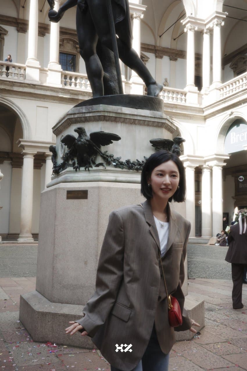 [잡담] 소속사 공계에 올라온 밀라노 단발 김지원 | 인스티즈