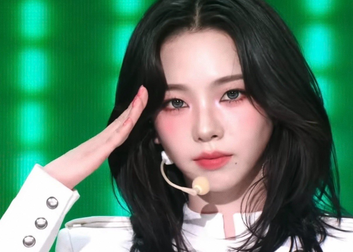 [잡담] 260605 뮤직뱅크 카리나 레모네이드 엔딩 | 인스티즈