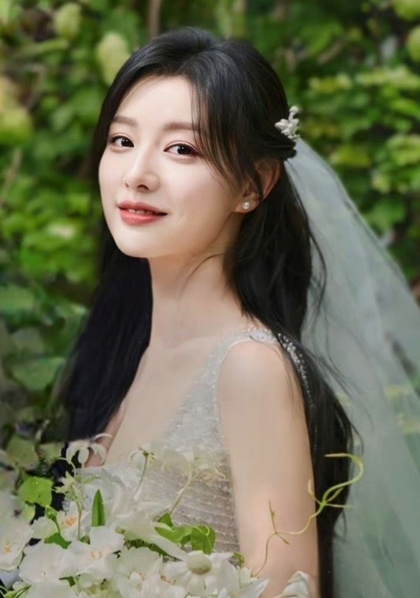 [잡담] 김지원) 다시봐도 예뻤던 웨딩드레스입은 홍해인(김지원) | 인스티즈
