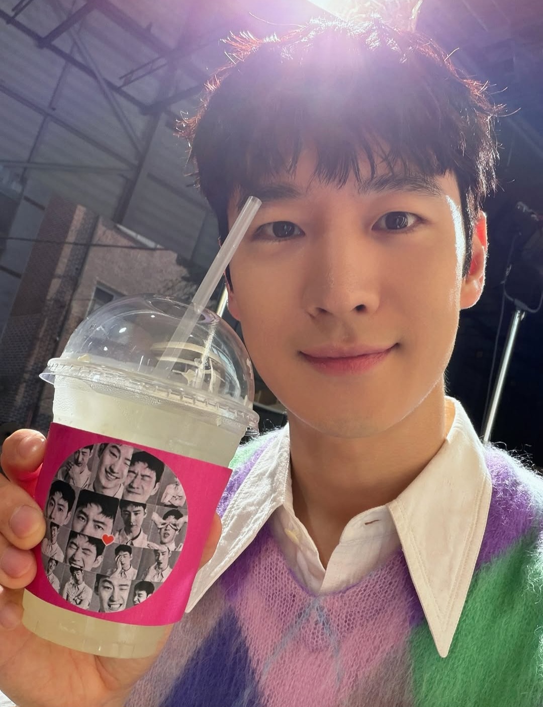 [잡담] 이제훈) 어제 이제훈 인스스 셀카 업뎃 | 인스티즈