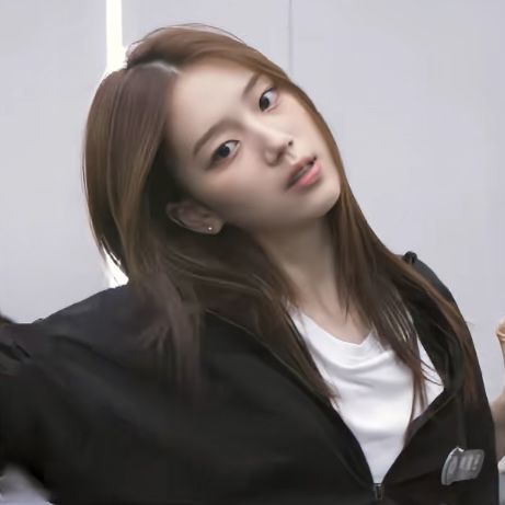 [잡담] 박예은 뭔가 분위기가 엄청 달라진거같아 | 인스티즈