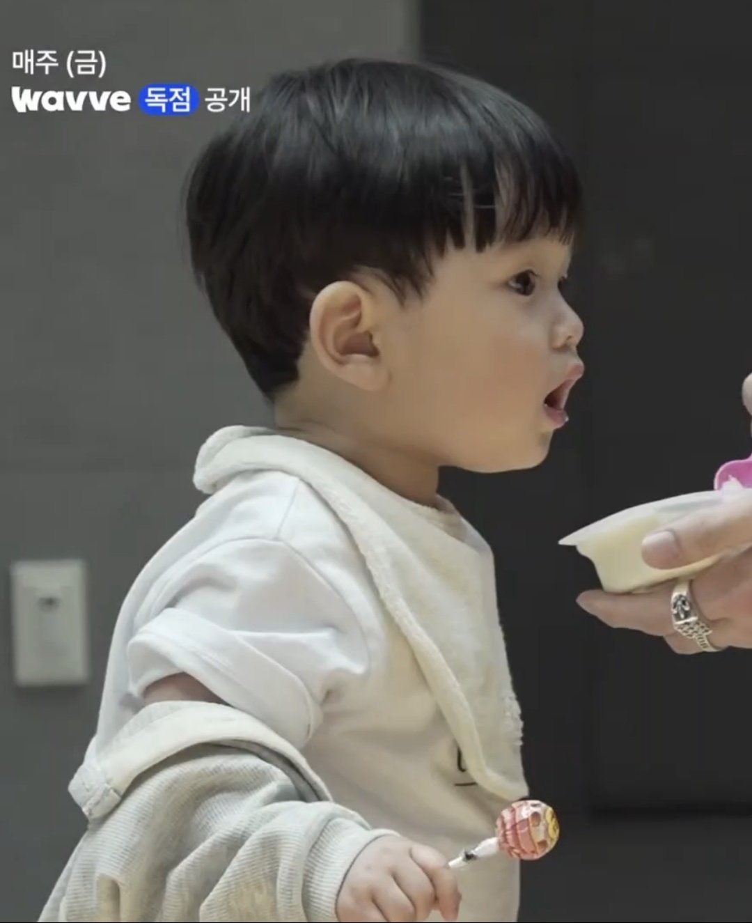 [잡담] 애기들 진짜 빨리 큰다 유준이 보면서 더 느낌 한두달만에 | 인스티즈
