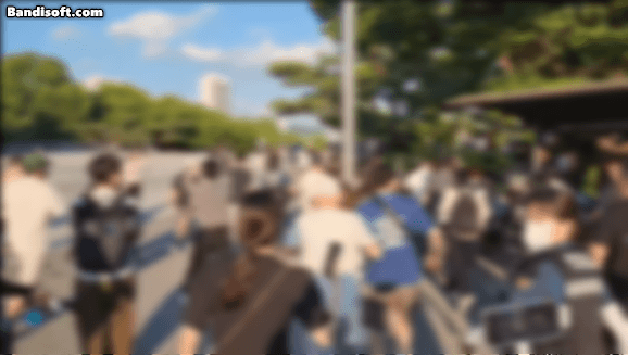 "잡아라, 왜 도망쳐”…올림픽공원서 성난 군중, 민간인 잡고 신분증 검사 | 인스티즈