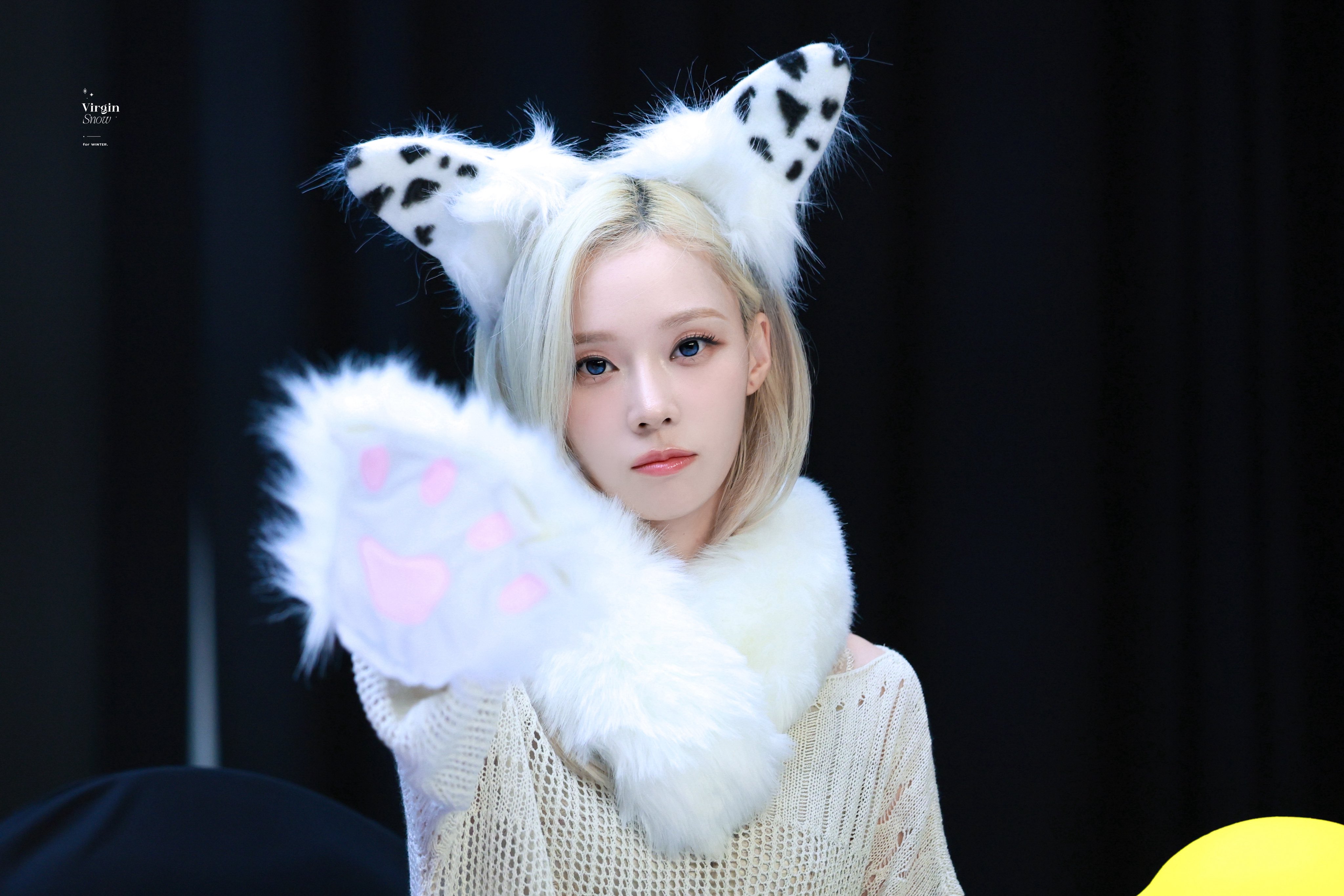 [잡담] 오늘자 에버라인 팬싸템 착용한 지민정 | 인스티즈