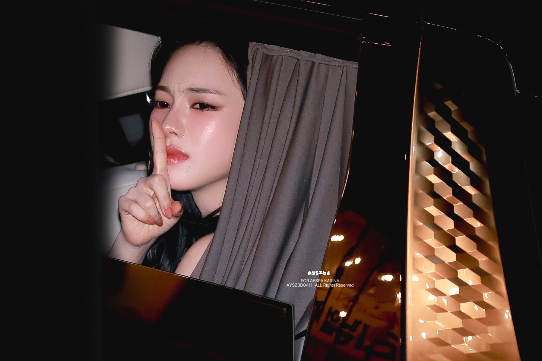 [잡담] 카리나 네일 색 뭘까.. | 인스티즈