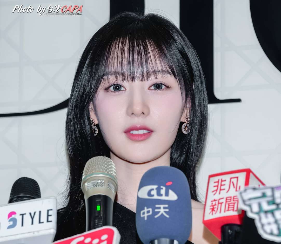 [잡담] 김지원) 너무 예뻐서 모아본 김지원 대만 디올 행사 사진들 | 인스티즈