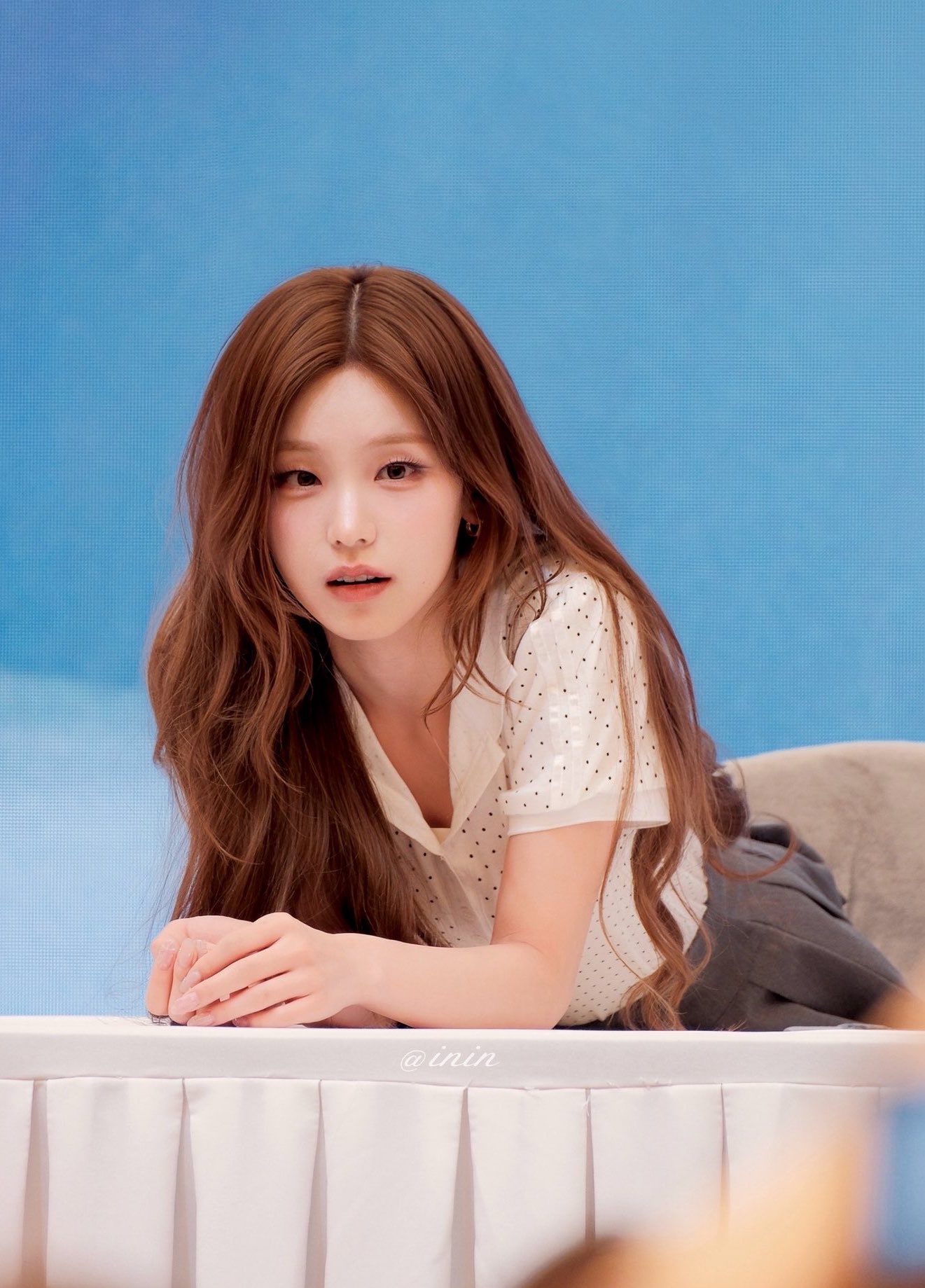 [잡담] 예지 머리바꾼거 잘어울린다 | 인스티즈
