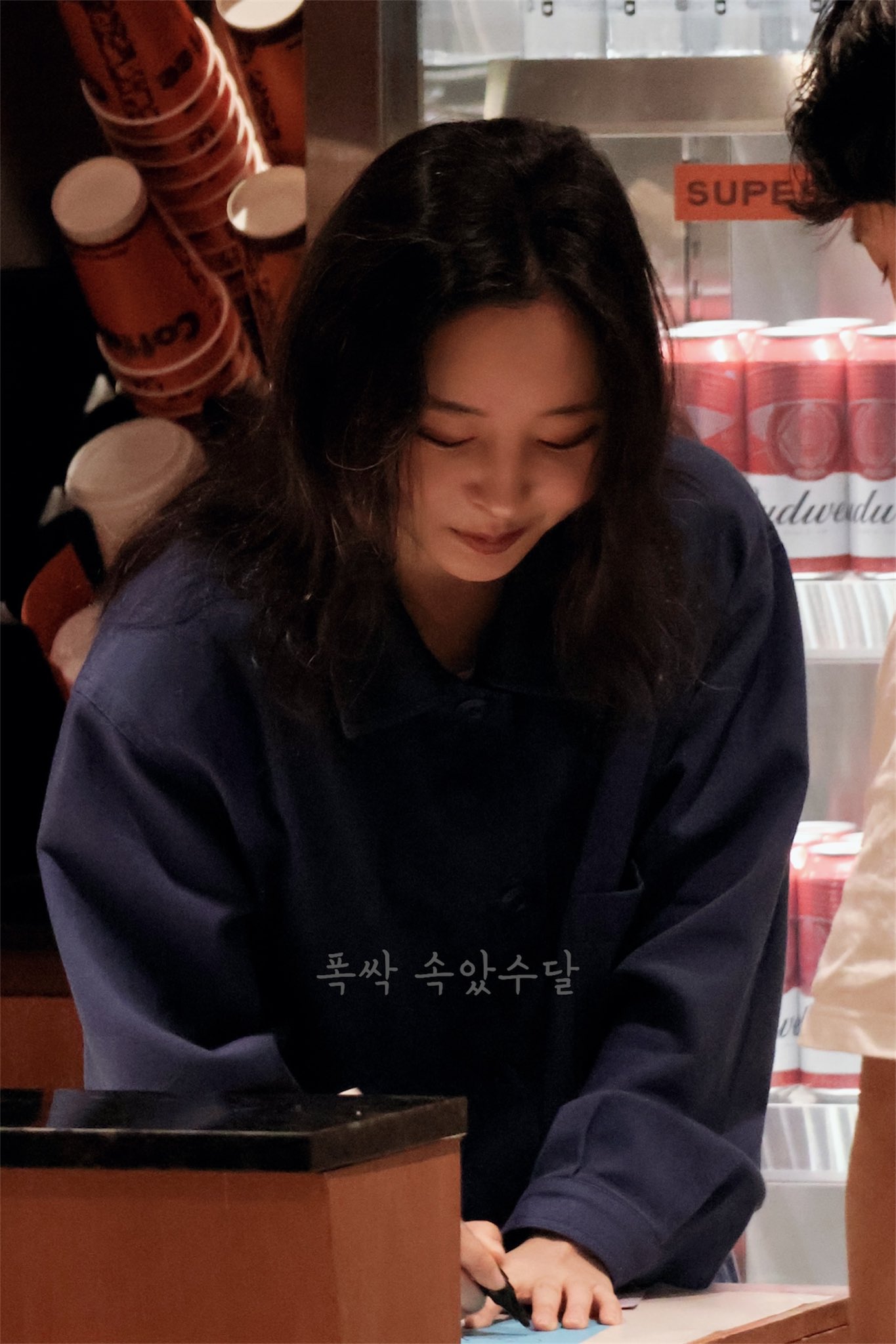 [잡담] 민희진 엄지원 닮지 않았어? | 인스티즈