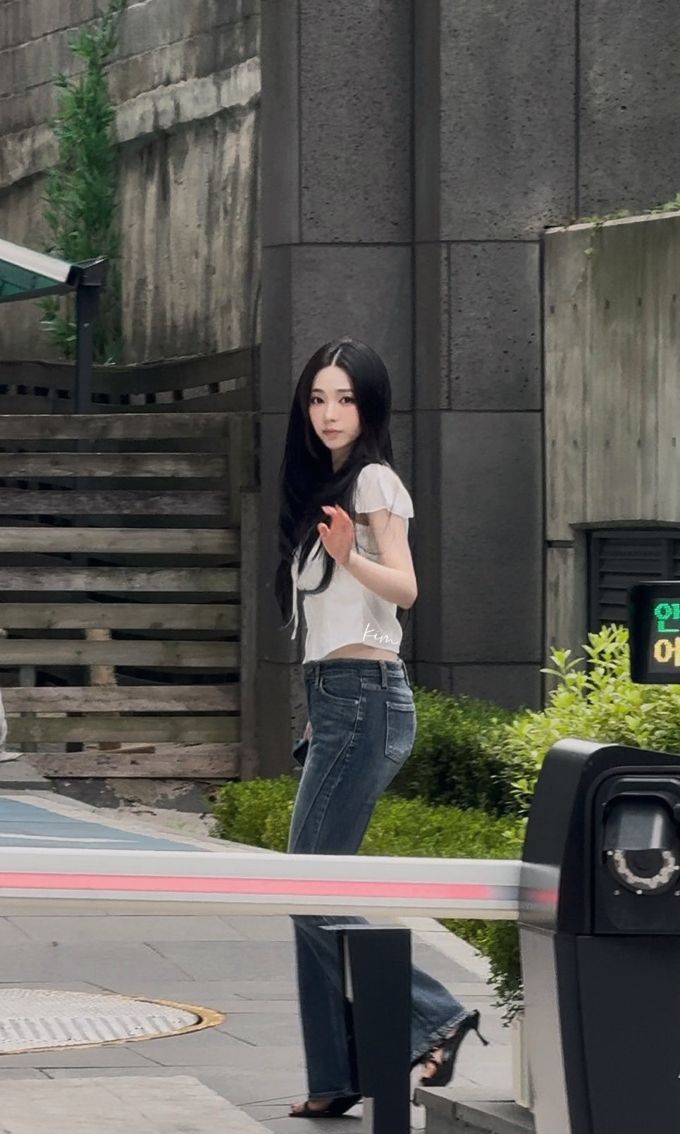 [잡담] 오늘자 팬싸 출근한 카리나 폰카짤 | 인스티즈