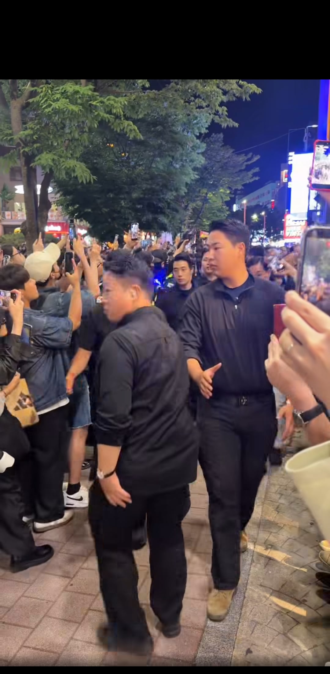 [잡담] 젠슨황 온게 이렇게 난리날 일이야? | 인스티즈