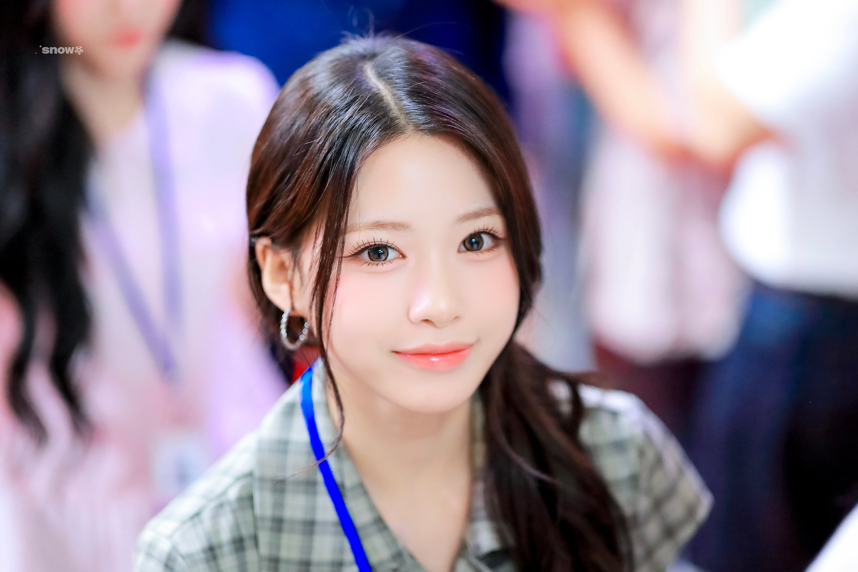 [잡담] 제나 얼굴이 얼마나 작은 거지 | 인스티즈