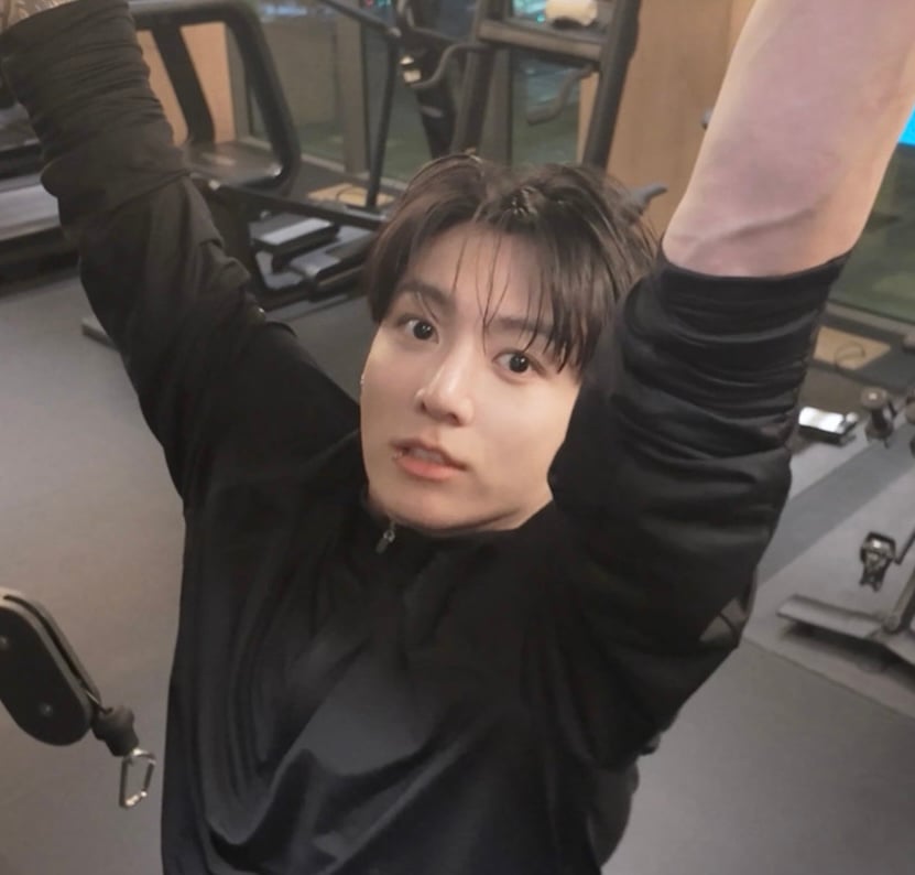 [잡담] 나 청순남한테 환장하는데 정국 청순하게 생김 | 인스티즈