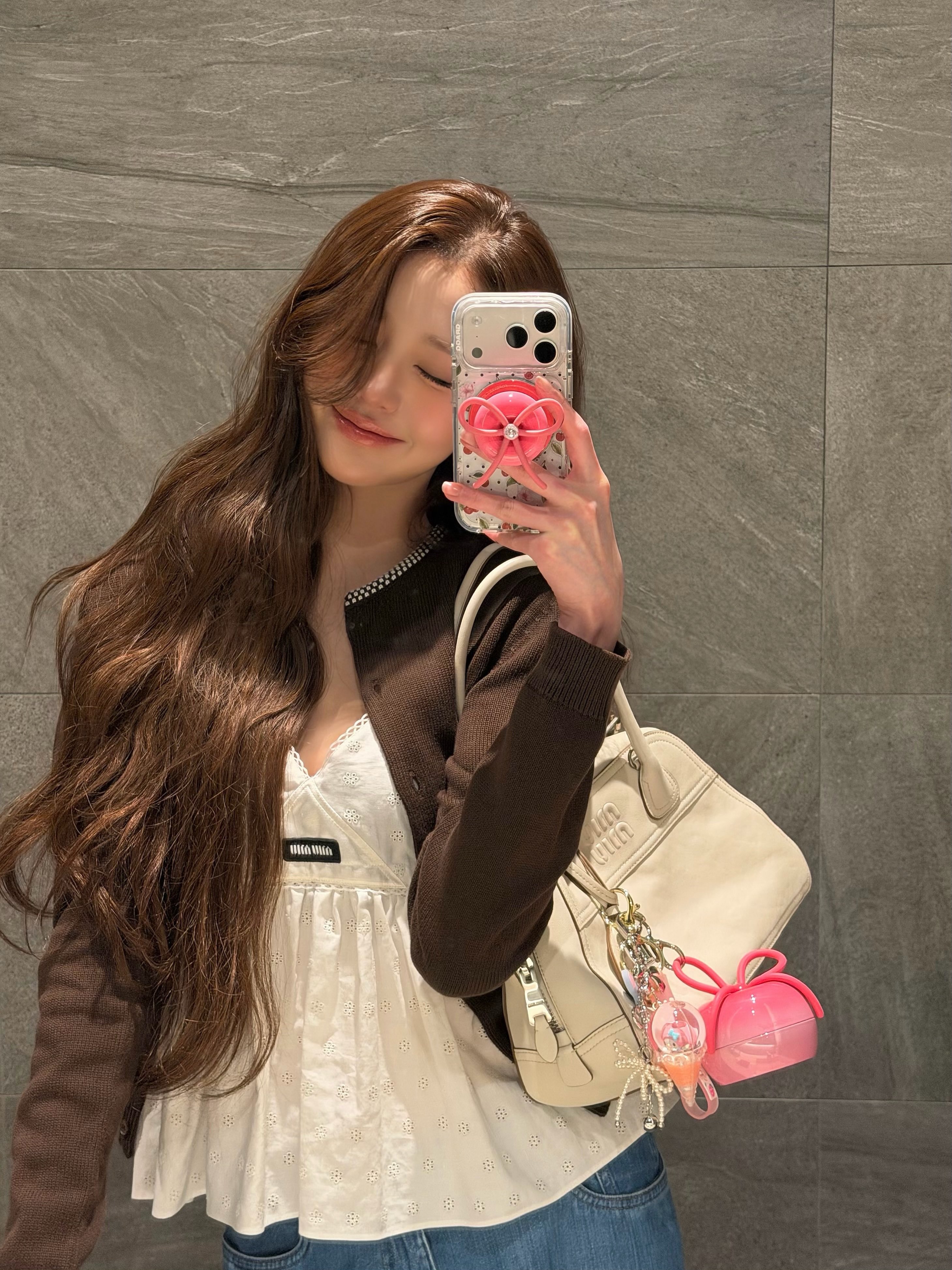 [잡담] 장원영 이 케이스도 콜라보야? | 인스티즈